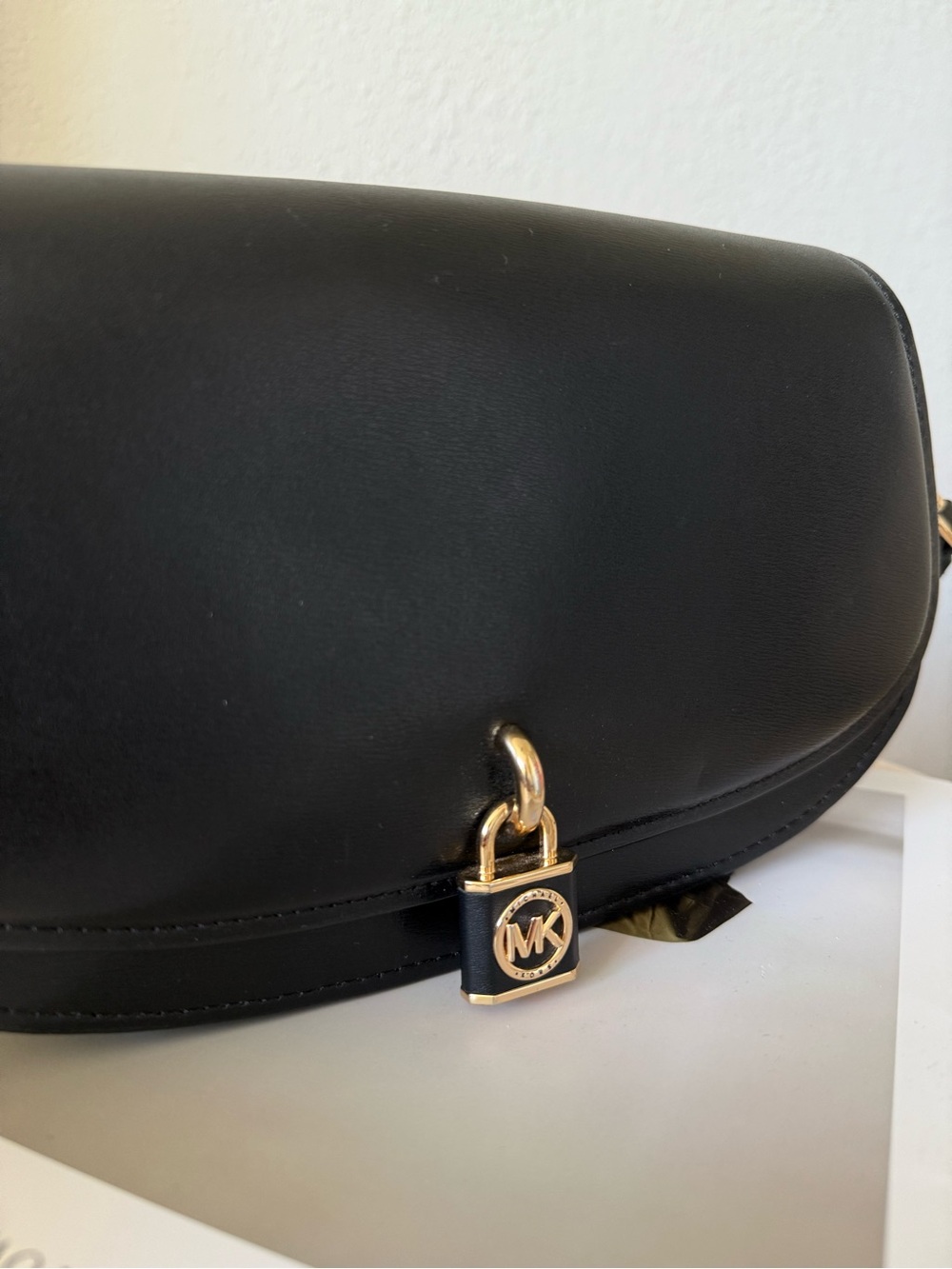 Michael Kors Black Leather Shoulder Bag Wide Strap Gold Hardware NWT - Picture 3 of 14